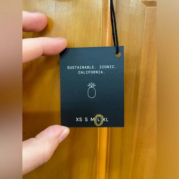 NWT Skatie Maddie in Boa swim top - Picture 5 of 11